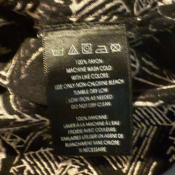 Ecote Black White Geometric Print Rayon Shorts Size L - Picture 4 of 4